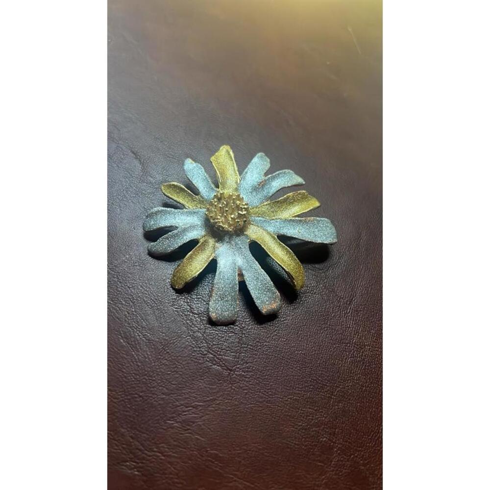 Vintage Gold/Silver Enamel Silver Tone Flower Floral Brooch Pin, Unusual